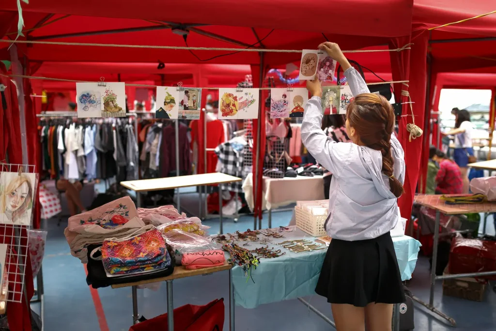 custom eco-friendly apparel manufacturer low MOQ
